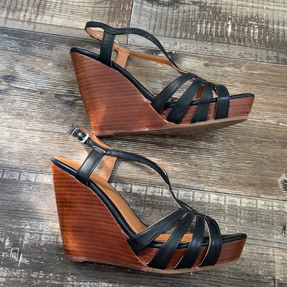 Seychelles Wedge Heels - Picture 3 of 6